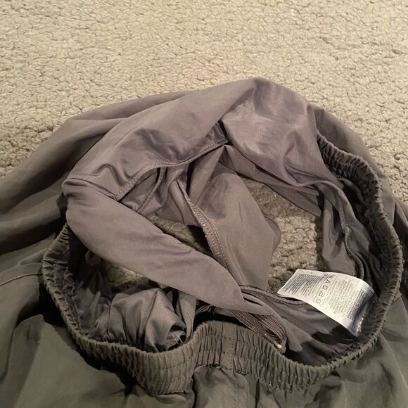 ADIDAS Grey Running Shorts Size Medium M 3” - Picture 4 of 7